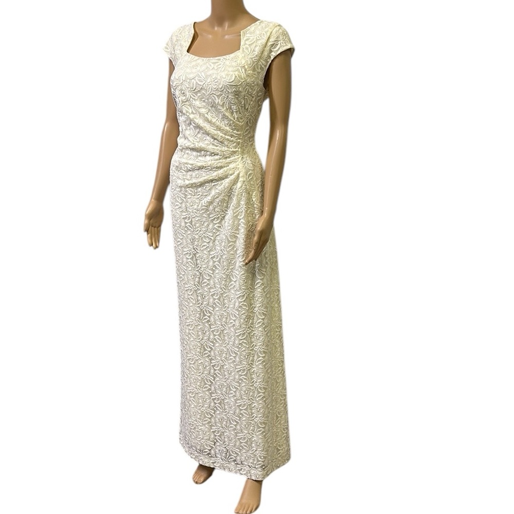 Tahari Arthur S Levine Cream Lace and Sequin Zip Back Maxi Dress Gown Womens 8